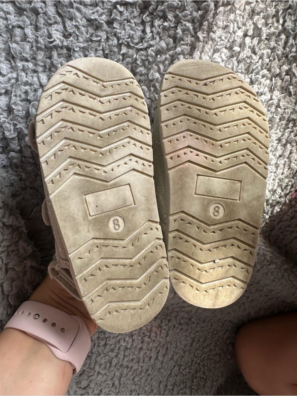 Kids old navy Glitter Strap Sandals in cream and grey with clear buckles - Picture 4 of 5